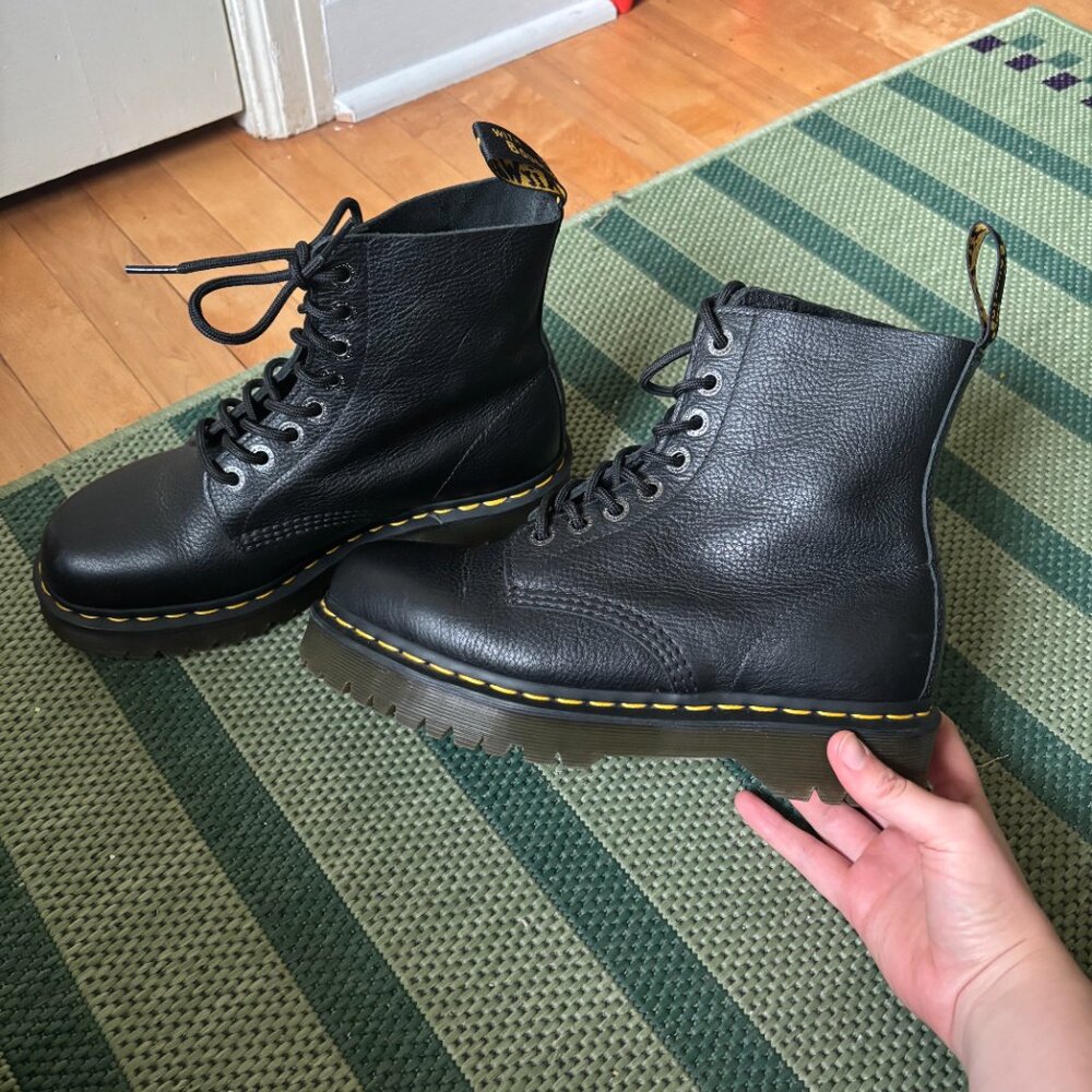 Dr. Martens 1460 Bex Pisa Leather Lace Up Boots